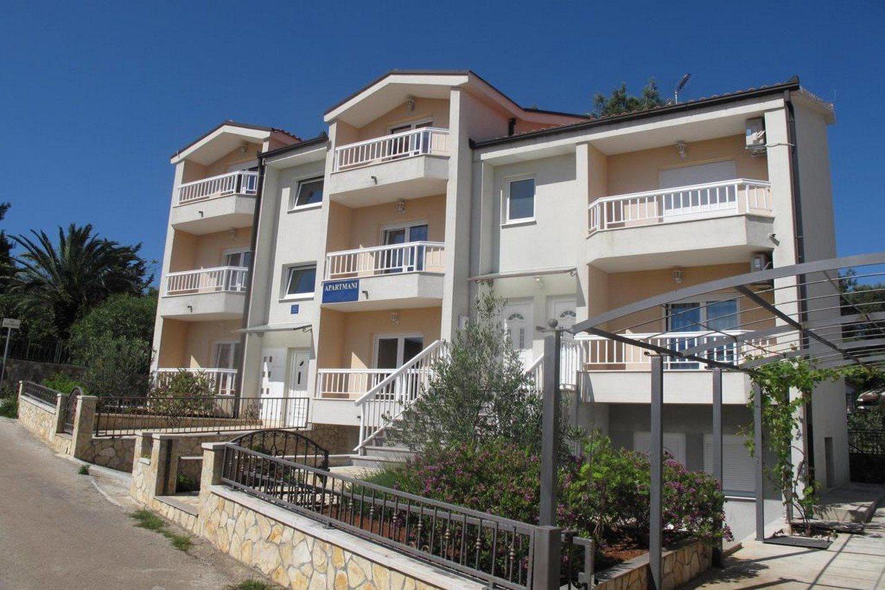Apartments Mia Stari Grad  Extérieur photo