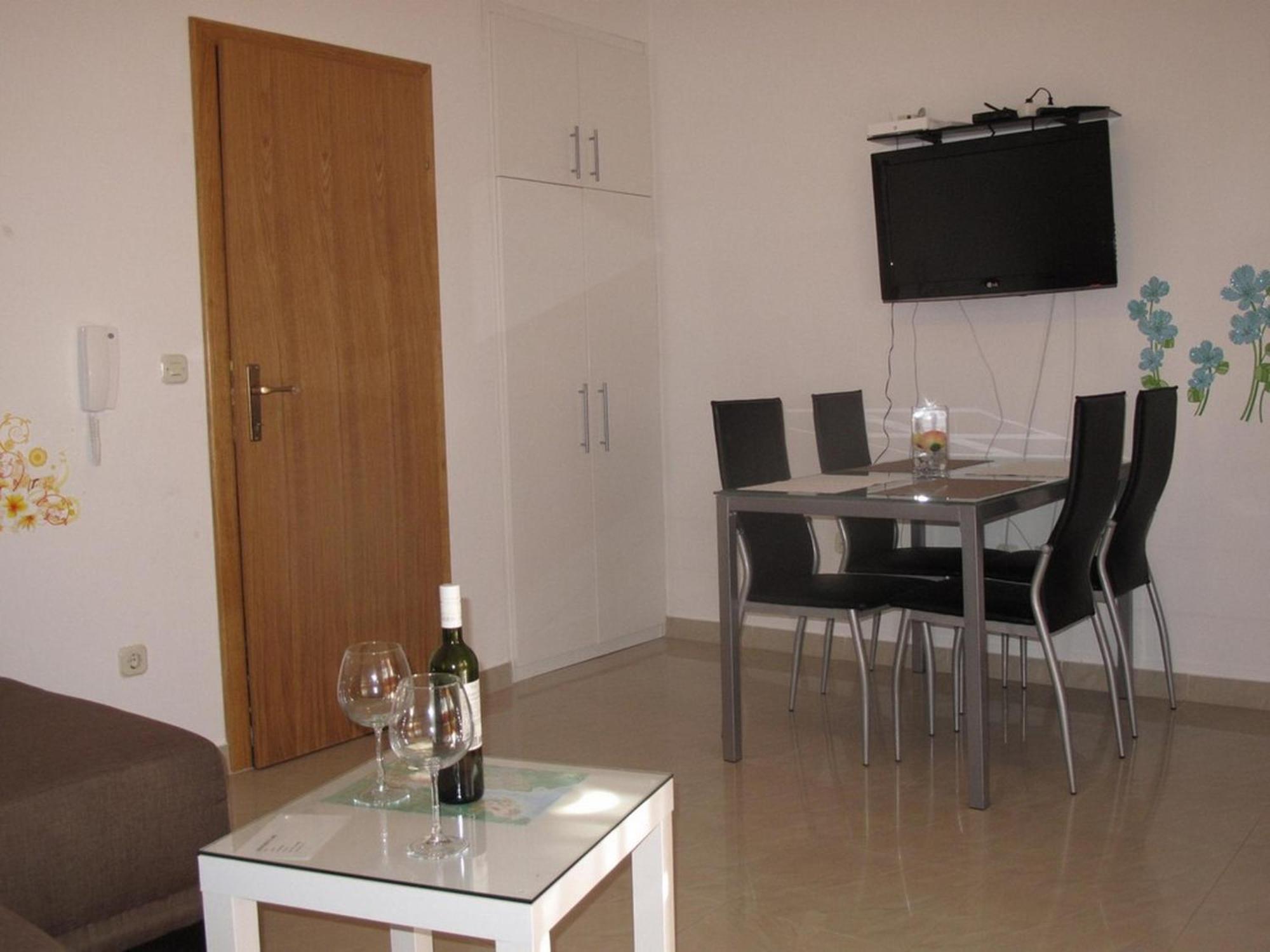 Apartments Mia Stari Grad  Extérieur photo