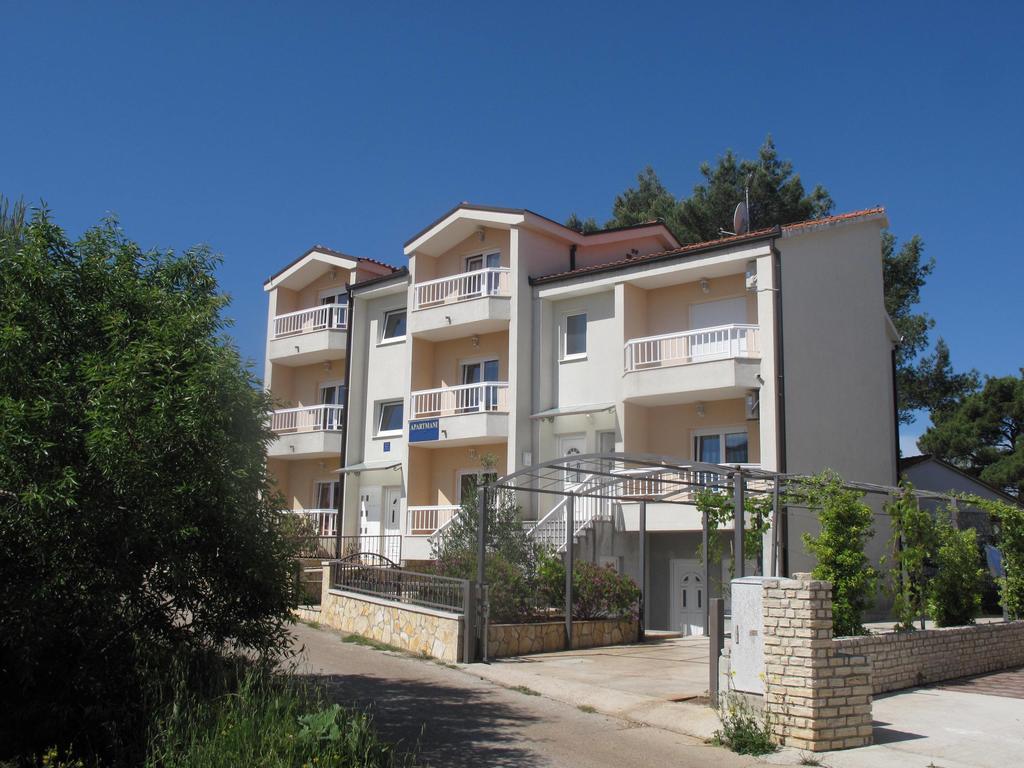 Apartments Mia Stari Grad  Extérieur photo