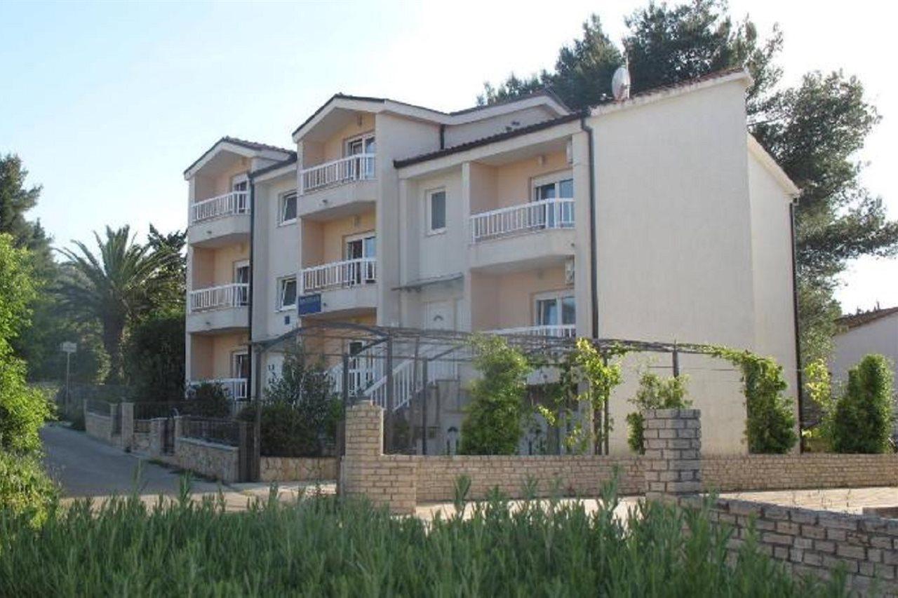 Apartments Mia Stari Grad  Extérieur photo