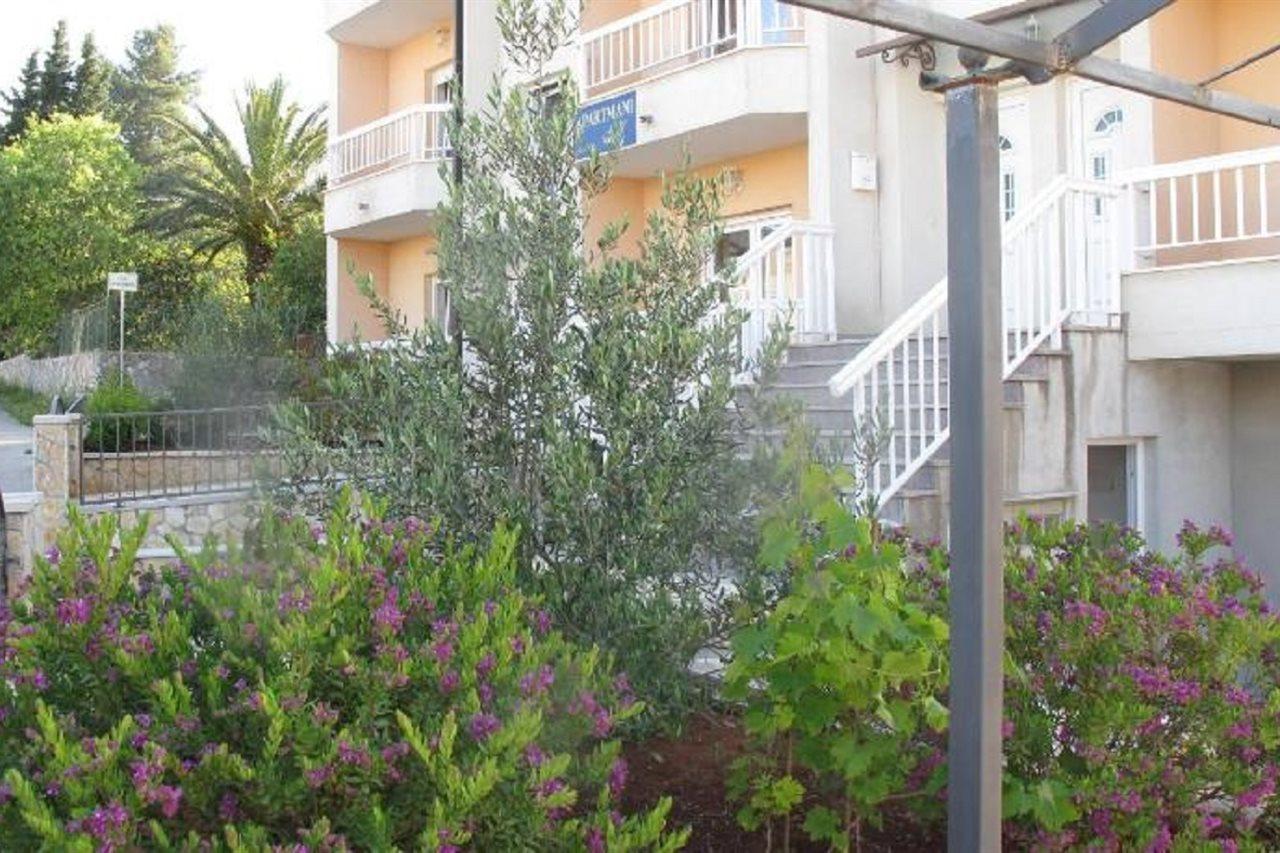 Apartments Mia Stari Grad  Extérieur photo