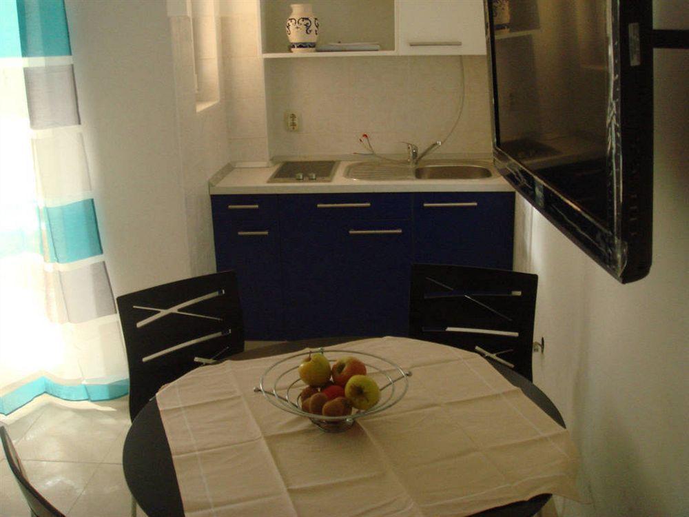 Apartments Mia Stari Grad  Extérieur photo